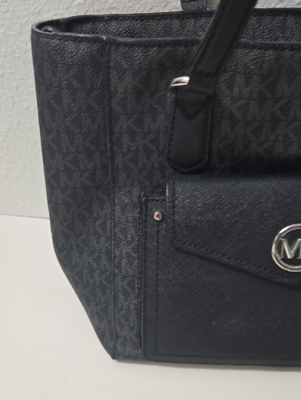 Michael Kors Black MK Signature Tote with Front Pocket - Picture 3 of 7
